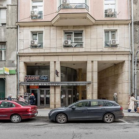 Downtown Charm In Будапеща Екстериор снимка